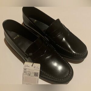 Mango Black Leather Loafers size 9 - 40 eu NWOB